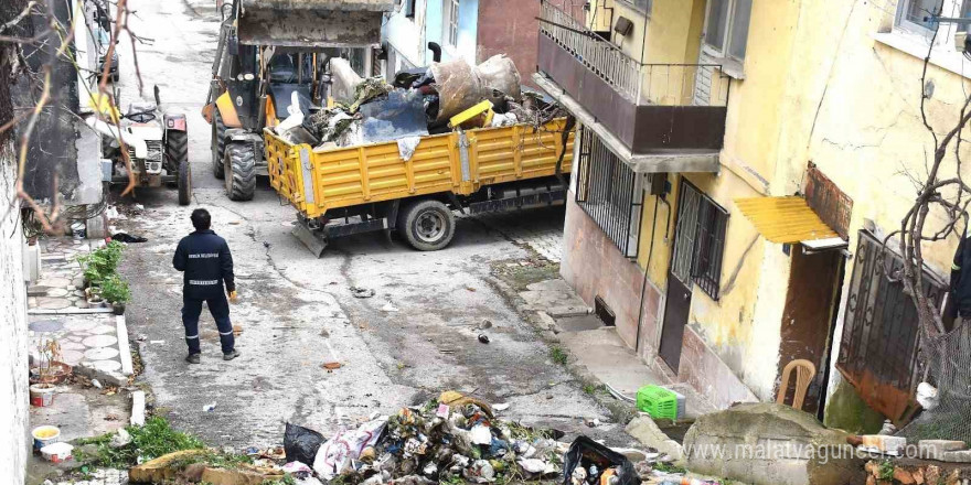 Gemlik dip bucak temizleniyor