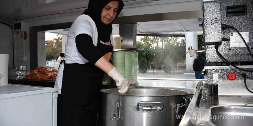 Gençlerin “Günaydın Çorbası” Büyükşehir’den