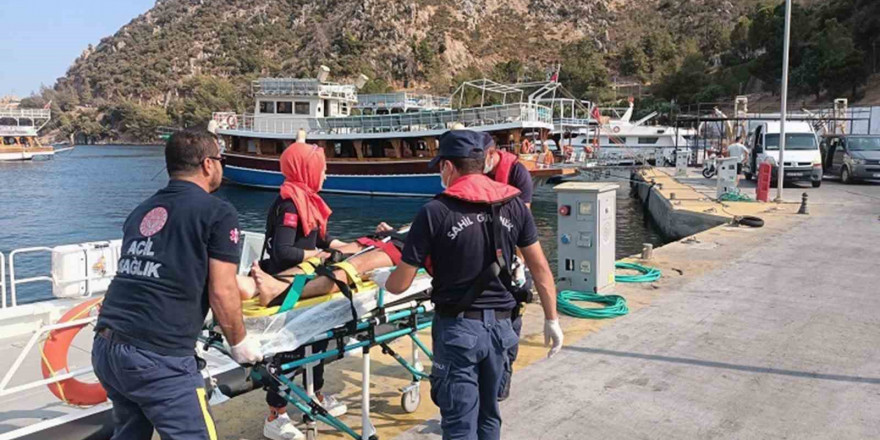 Gezi teknesinde yaralanan vatandaş tahliye edildi