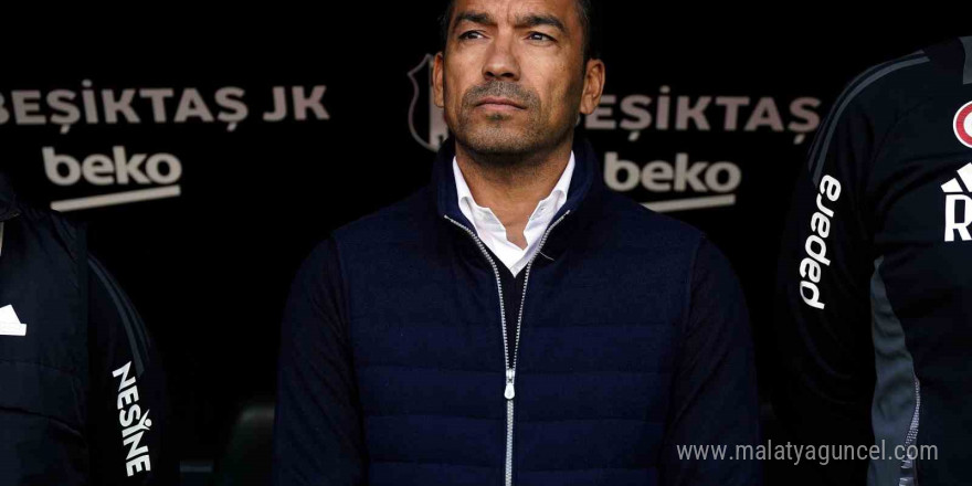 Giovanni van Bronckhorst, ligde Galatasaray’a karşı ilk peşinde!