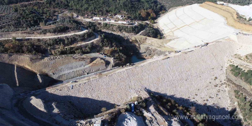 Girme Barajı’nın ön yüz beton imalatı çalışmalarına başlandı