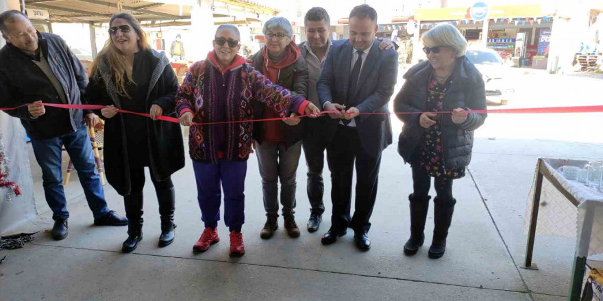 Gökova Mahallesinde 2’inci el pazarı açıldı