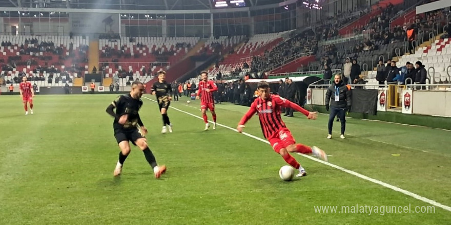 Gol düellosunun galibi Çorumspor oldu