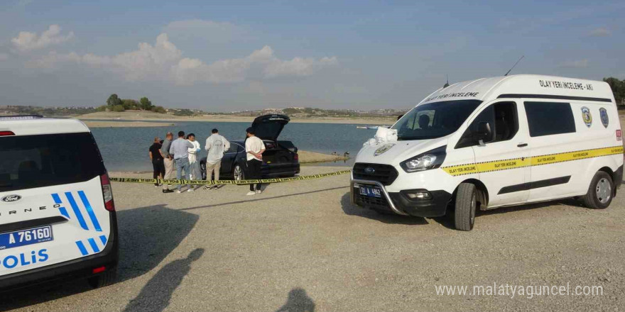 Göl kıyısında önce sevgilisini öldürdü ardından intihar etti