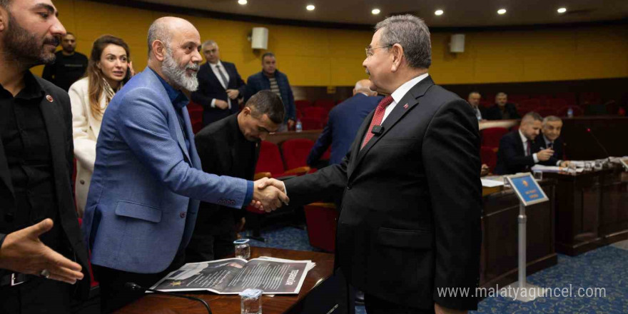 Gölbaşı Belediye Başkanı Odabaşı: 'Belediyeyi borçlandırıp gayrimenkullere icra koyduruyorlar”