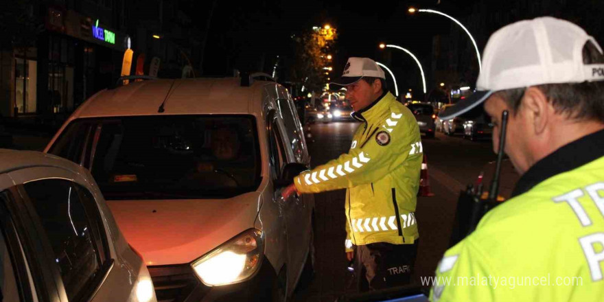 Gönen’de asayiş, trafik ve narkotik denetimlerinde ceza yağdı