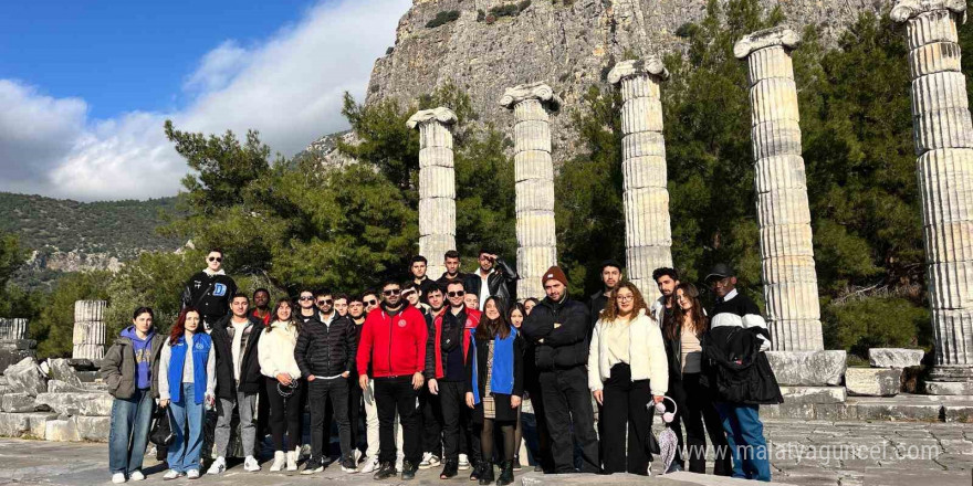 Gönüllü gençler, Anadolu’nun Pompei’sini gezdi