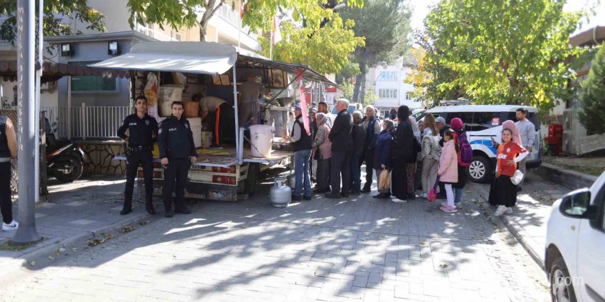 Gördes İlçe Emniyetine 4 yeni araç daha katıldı