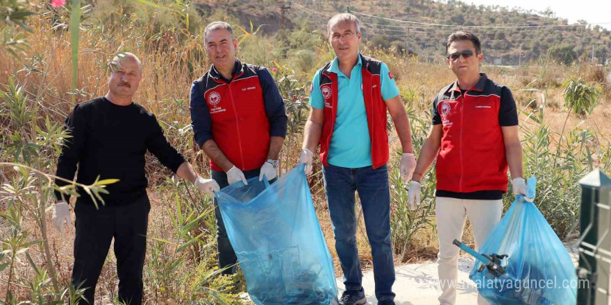 Güllük Lagünü’nde çevre temizliği