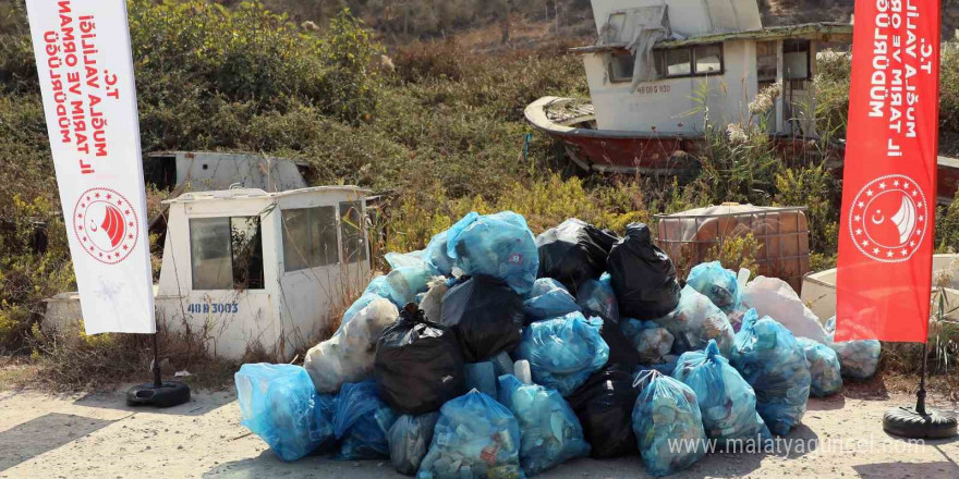 Güllük Lagünü’nde çevre temizliği