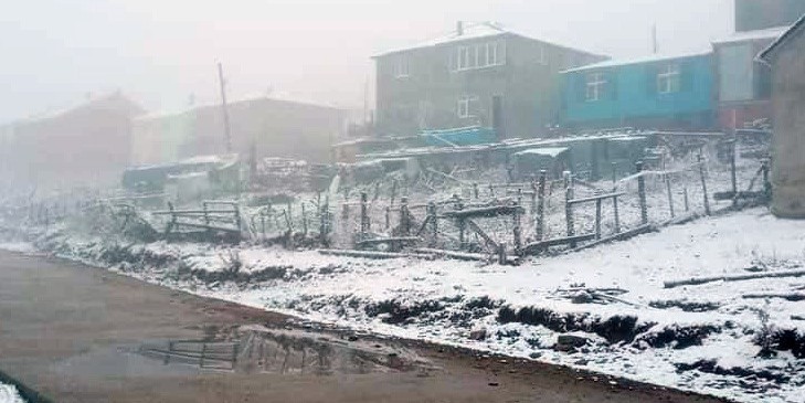 Gümüşhane’nin yükseklerinde kar yağışı