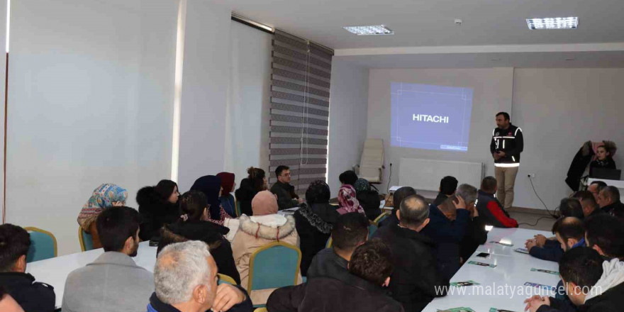 Günyüzü’nde bağımlılıkla mücadele hakkında bilgilendirme toplantısı yapıldı