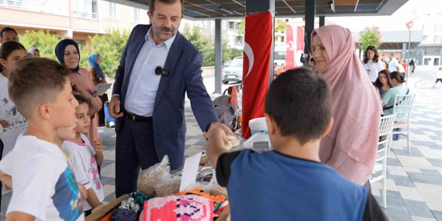 “Gürsu Maharetli Eller Çarşısı” üreten kadınları buluşturuyor