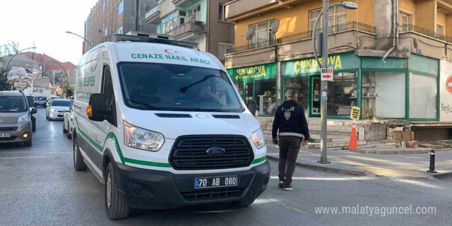 Haber alınamayan yaşlı adam evinde ölü bulundu