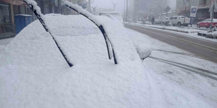 Hakkari’de 22 köy yolu ulaşıma kapandı