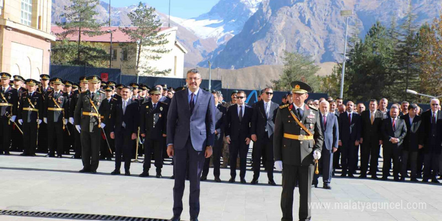 Hakkari’de Cumhuriyetin 101. yıl dönümü kutlamaları