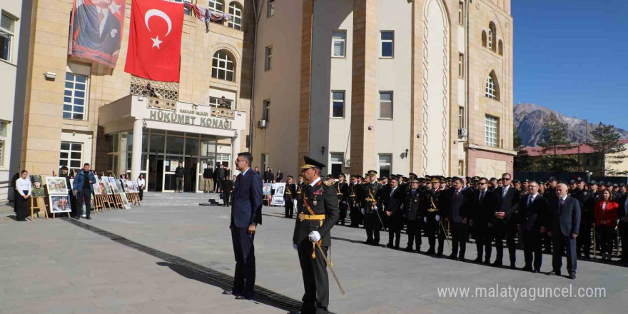 Hakkari’de Cumhuriyetin 101. yıl dönümü kutlamaları