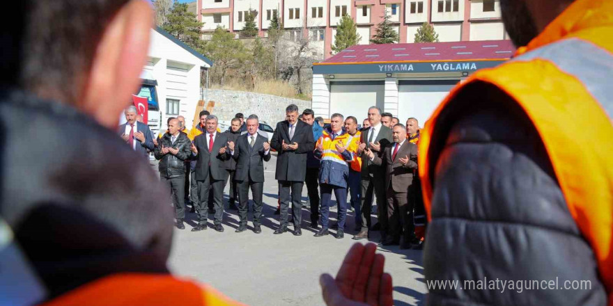 Hakkari’de kar sezonu öncesi kurban kesim töreni