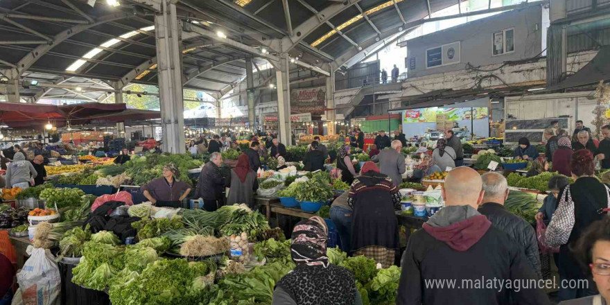 Halk pazarında alım gücü düştü