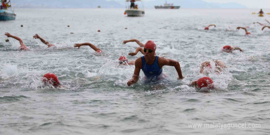 Halk Triatlonu 33. Alanya Uluslararası Triatlon Yarışması’yla geri dönüyor