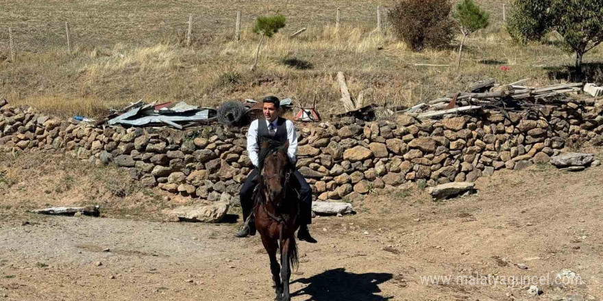 Hamur Kaymakamı Mahir, köy ziyaretlerine devam ediyor