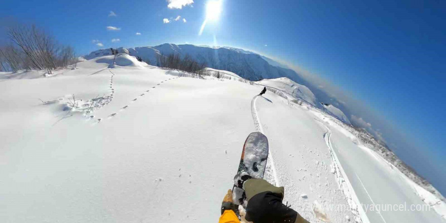 Handüzü Yaylası’na snowboardçu ilgisi