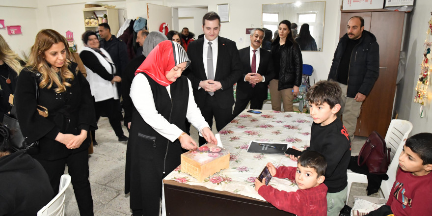 Hanımefendi Hanife Yazıcı’dan Şehit Ailelerine Ziyaret