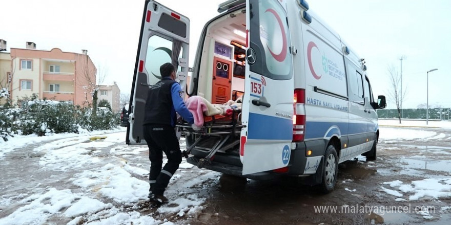 Hasta nakil ambulansı 48 bin 701 kişiye hizmet verdi