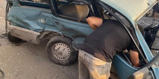 Hatay’da 3 otomobilin karıştığı kazada 5 kişi yaralandı