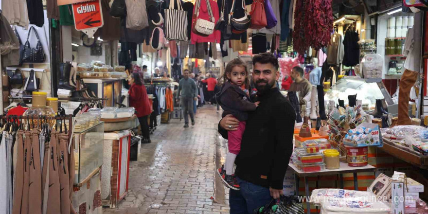 Hatay’da afetzede vatandaşların yeni yıldan tek beklentisi sıcak yuvalarına kavuşmak