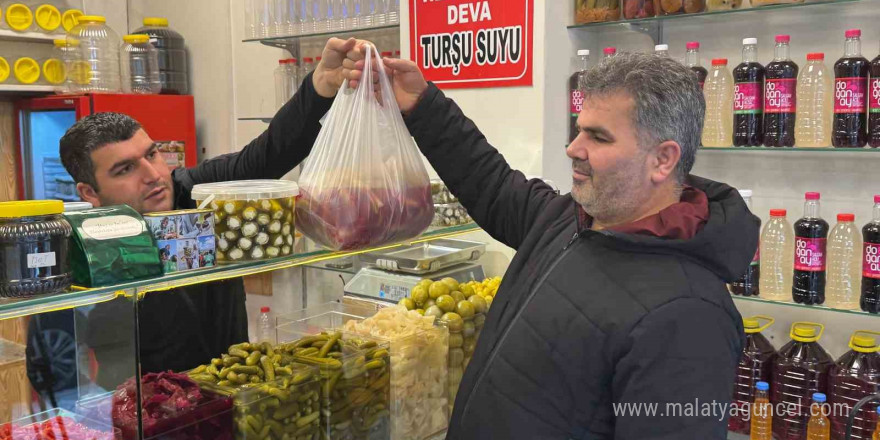 Havalar soğudu, turşuya rağbet arttı