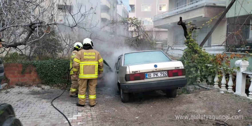 Havran’da araç yangınına itfaiye müdahale etti