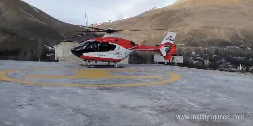 Helikopter ambulans 22 yaşındaki hasta için havalandı