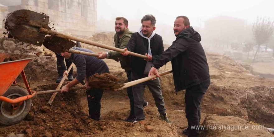 Hep fotoğrafını çektiler, bu sefer kazıya girdiler