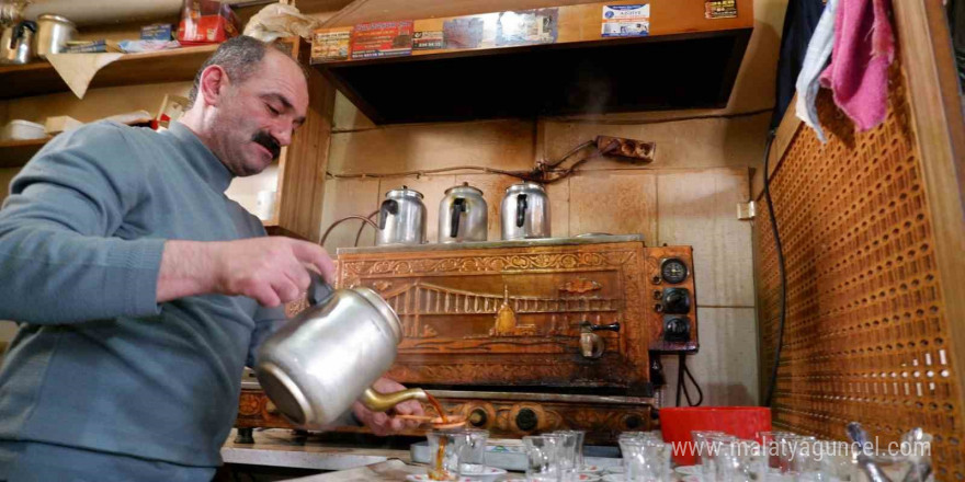 Her bir bardak çayında ’besmele ve dua’ var