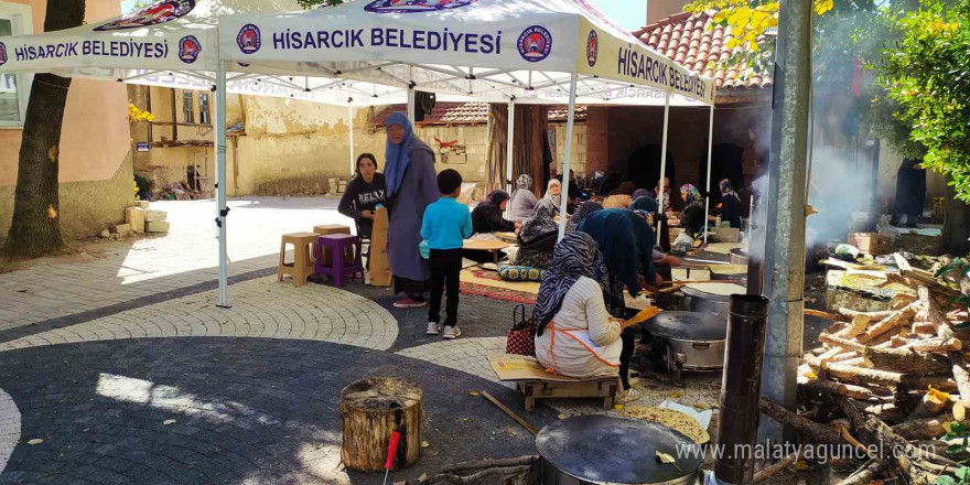 Hisarcık Şehitler Mahallesi’nde gözleme hayrı