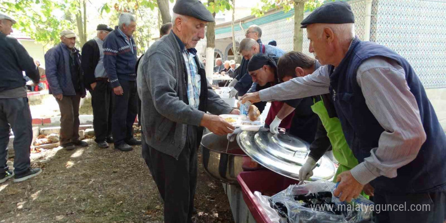 Hisarcık Şeyhler köyünde 500 kişilik hayır yemeği