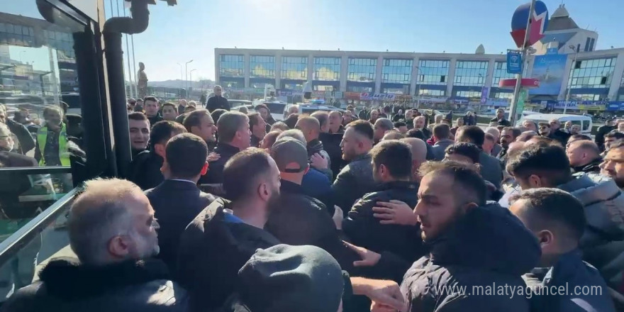 İBB’den Otogar’daki faiş zam protestosuna müdahale