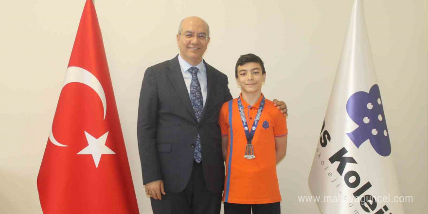 İhlas Koleji öğrencisi Karate Şampiyonasında gümüş madalya kazandı