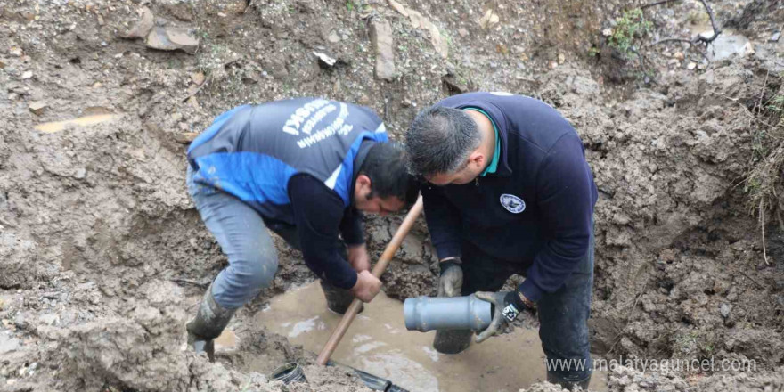 İkizköy’de içme suyu hatları yenileniyor