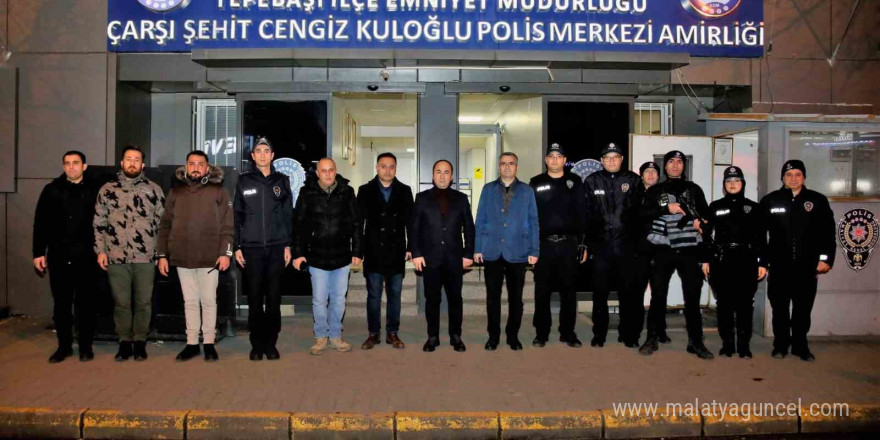 İl Emniyet Müdürü Yılmaz, yılbaşında görev yapan personeli ziyaret etti