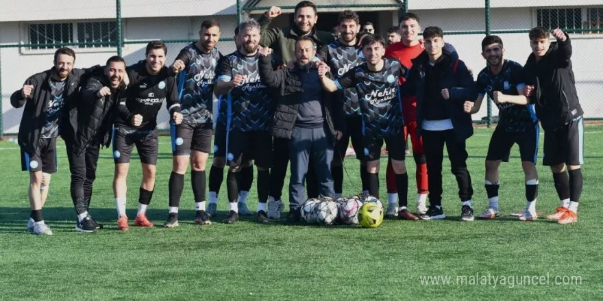 İmam Hatipliler Gençlikspor puan farkını açıyor