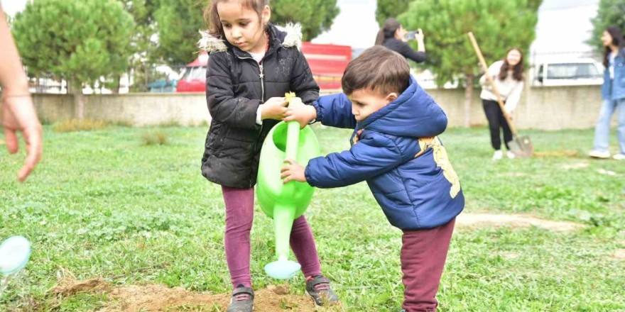 İncirliova’da fidanlar toprakla buluştu