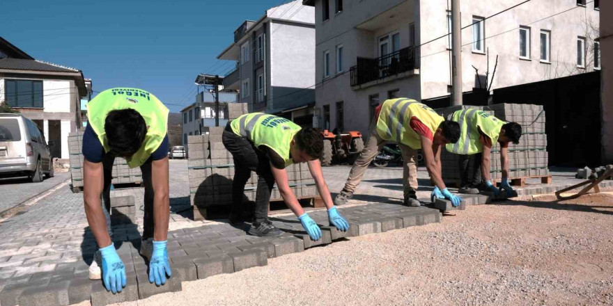 İnegöl Kurşunlu’da cadde ve sokaklar yenileniyor