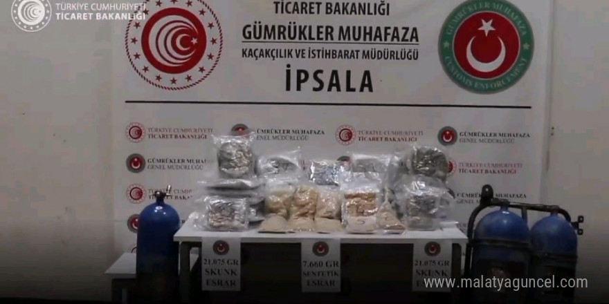 İpsala Sınır Kapısı’nda 118 kilo esrar ve kokain ele geçirildi