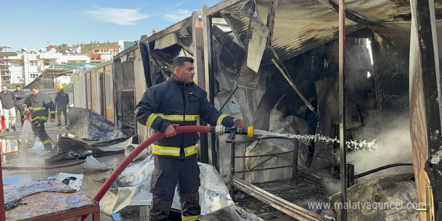 İşçilerin kaldığı prefabrik lojmanda yangın çıktı