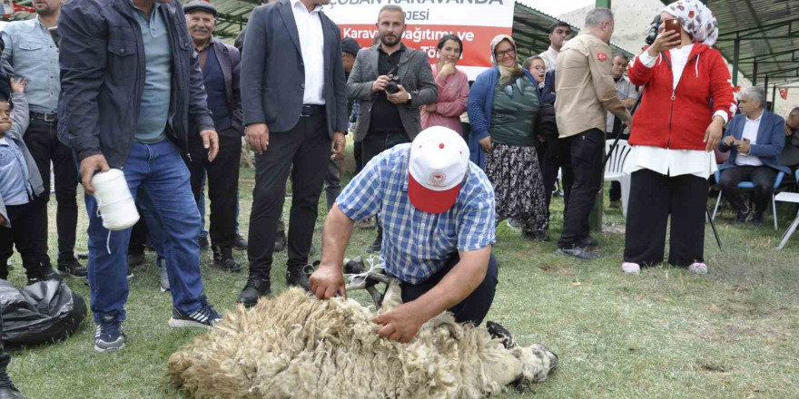 Isparta’da 15 çobana karavan hediye edildi