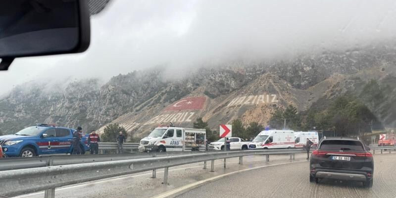 Isparta’da yolcu otobüsü devrildi: 1 ölü, çok sayıda yaralı