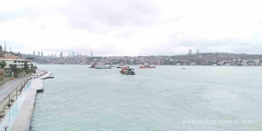 İstanbul Boğazı’nda balıkçı tekneleri akıntıya kapıldı