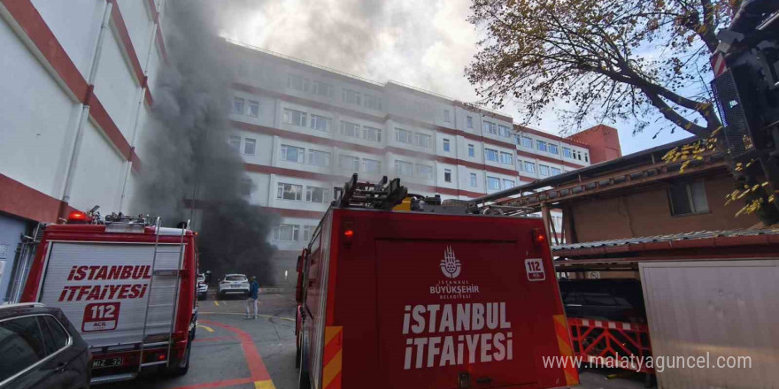 İstanbul Eğitim ve Araştırma Hastanesi’nde yangın paniği: Hastalar sedyeyle başka kliniklere sevk edildi